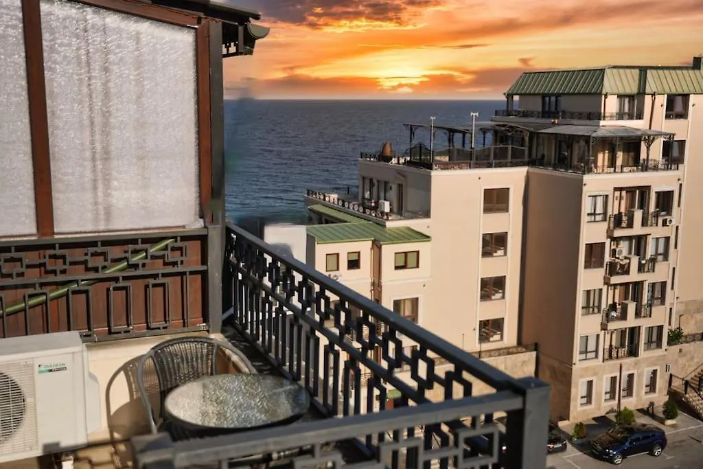 Apartment On The Beach Golden Sands