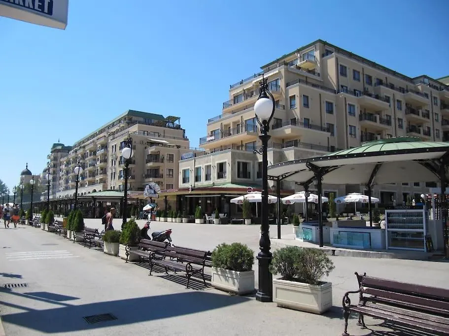 Apartment On The Beach Golden Sands